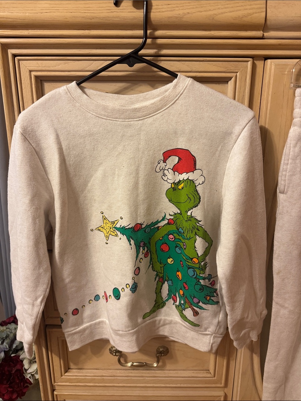 Kids How The Grinch Stole Christmas Sweatsuit Set - Picture 2 of 8